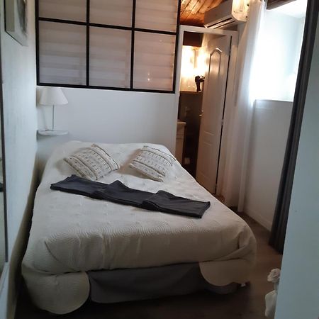 Bed and Breakfast L'Armourier Largentière Habitación foto