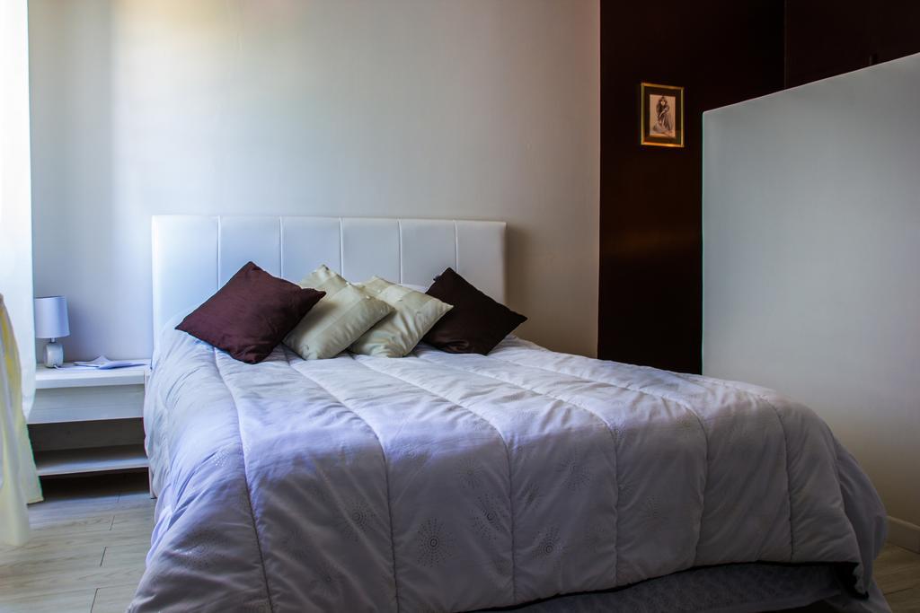 Bed and Breakfast L'Armourier Largentière Habitación foto