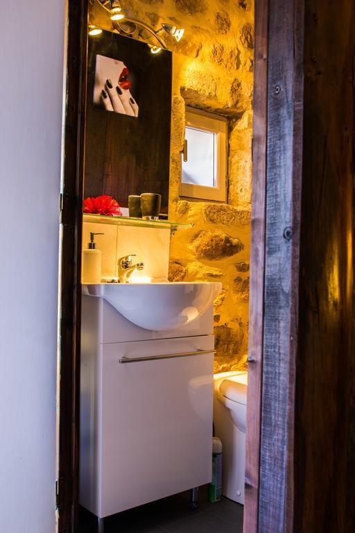 Bed and Breakfast L'Armourier Largentière Habitación foto